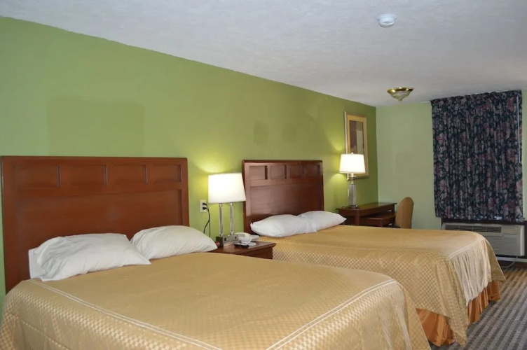 Americana Inn