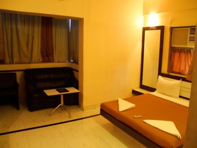Deluxe Single room