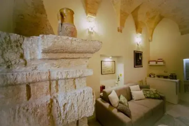 B&B Antichemura