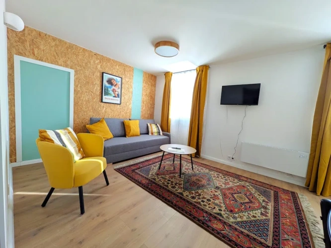 Premier Apartment