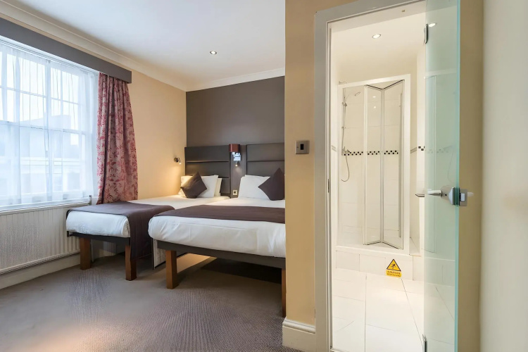 Brunel Hotel