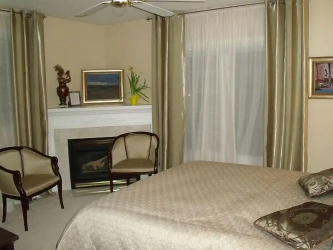 In Elegance Bed and Breakfast