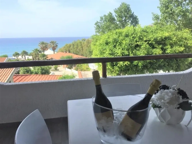 Standard Quadruple room with sea view