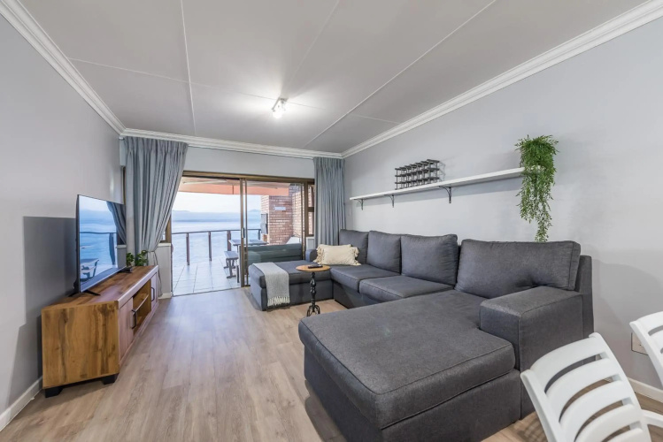 Beacon Wharf , George Hay 5 Seafront Accommodation