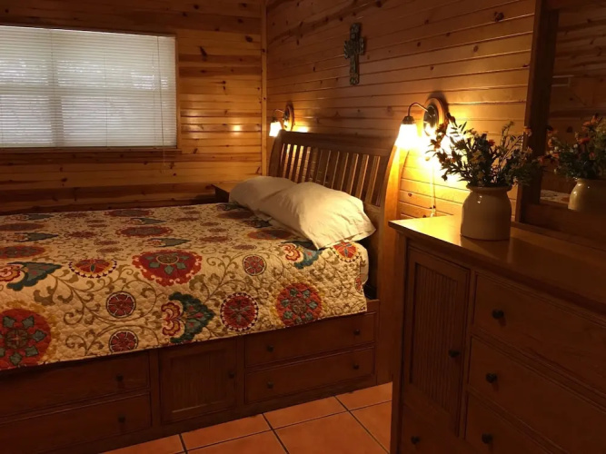 Frio Springs Lodges