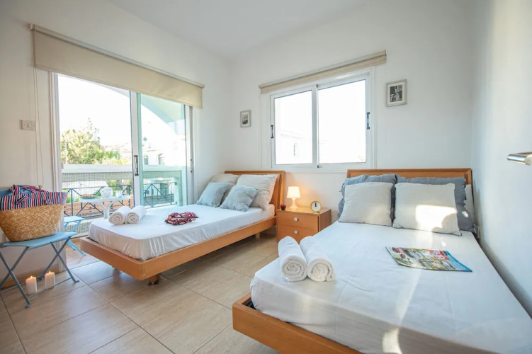Konnos Beach Villas