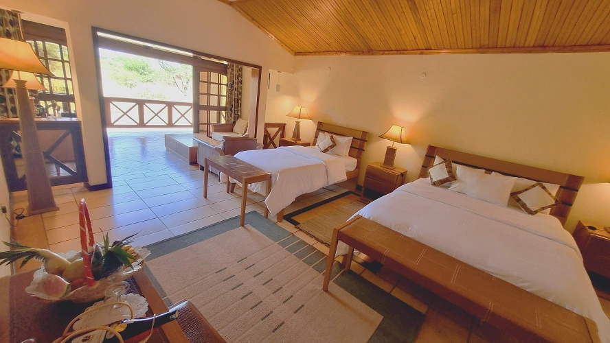 Standard Triple room