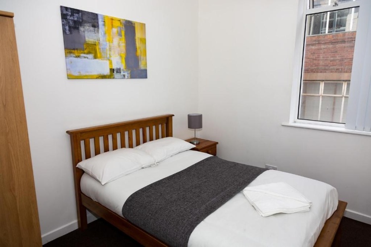 3 Bedrooms Apartment
