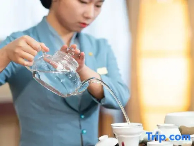 The Minpha Shiji Serviced Apartment