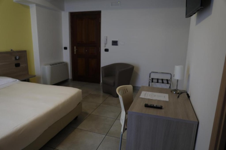 Standard Double Basement room