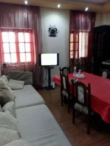 Qetos Home