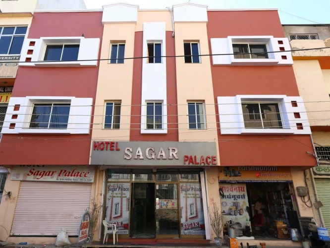 Deluxe Double room with city view