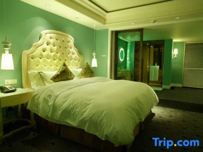 2 Bedrooms Suite
