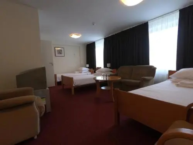 Hotel Madona