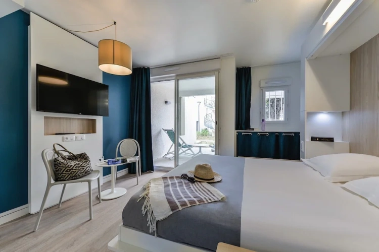 1 Bedroom Premium Double room with balcony