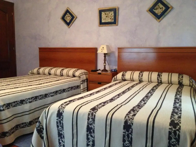 Hostal la Plaza