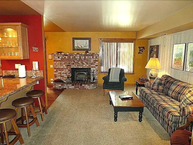 109 Premium Condo