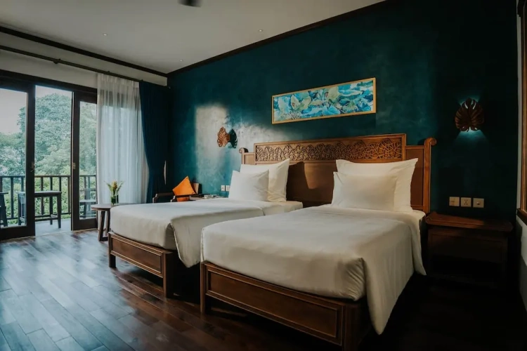 Superior Twin room with balcony