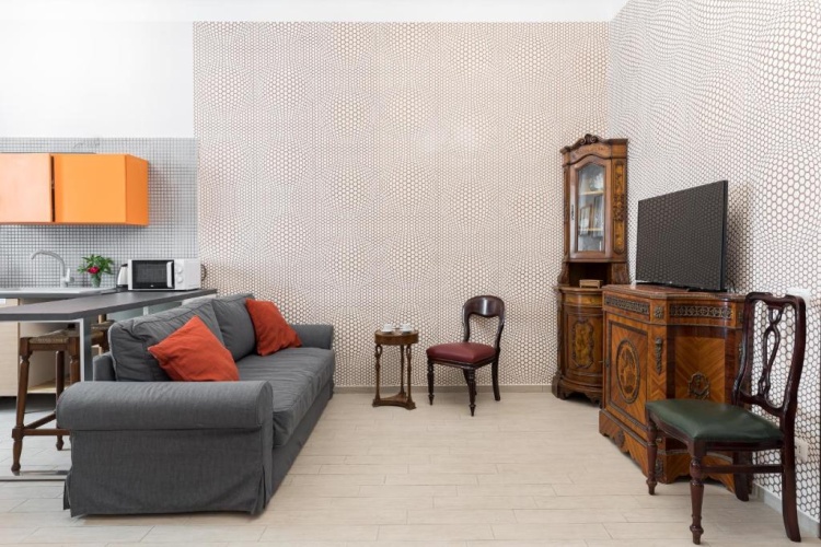 2 Bedrooms Apartment