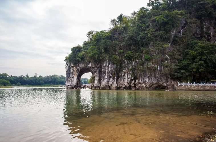 Guilin Jiatianxia Youth Hostel