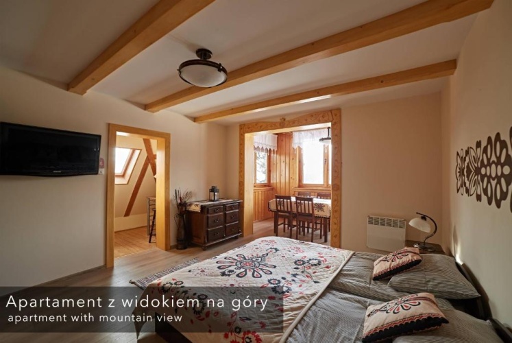 Apartment with mountain view