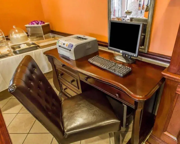Quality Inn & Suites Torrington