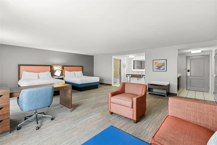 Quadruple Suite