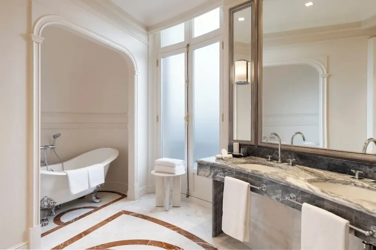 Royal Double Suite