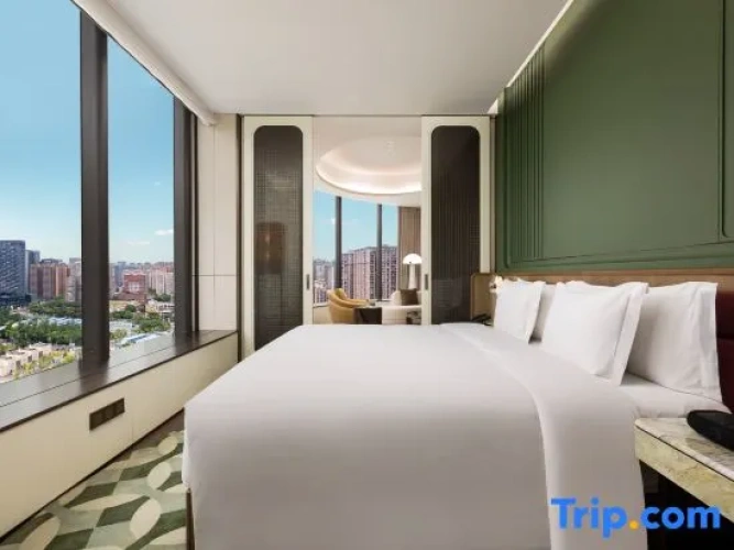 1 Bedroom Suite with river view