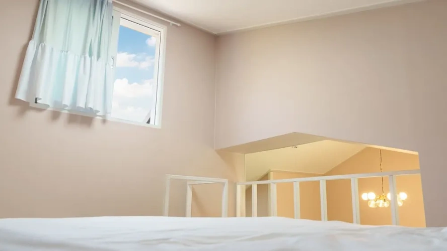 1 Bedroom Cottage with land view