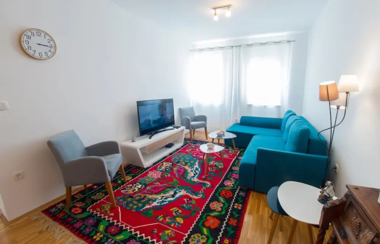 Her Apartment