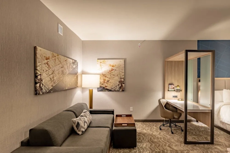 Standard Suite