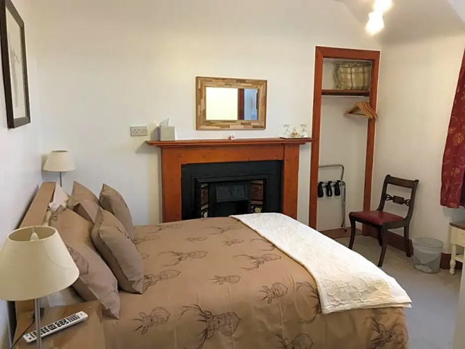 Dunvegan B and B