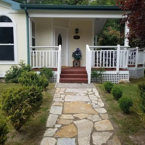 Arbor Rouge Cottage