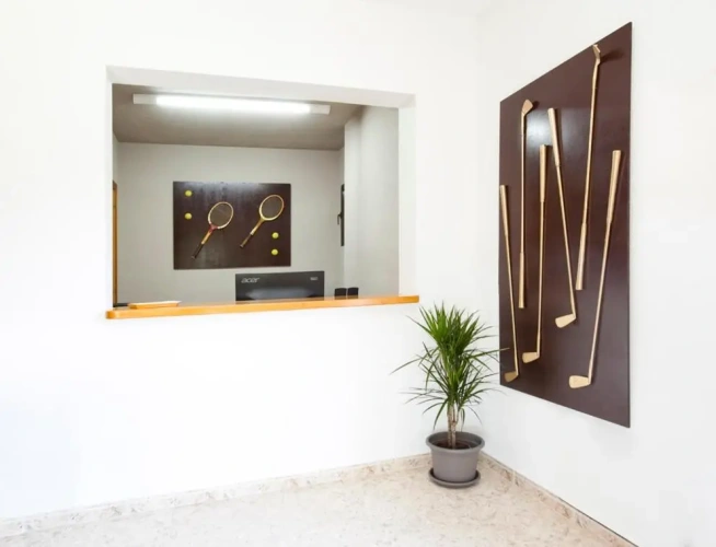 2 Bedrooms Apartment