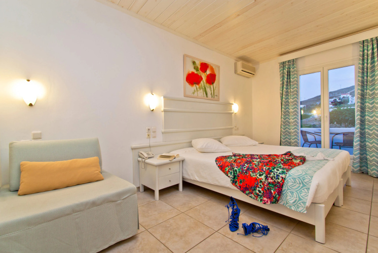 Yiannaki Hotel