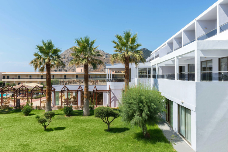 Hotel Lutania BeachOver view