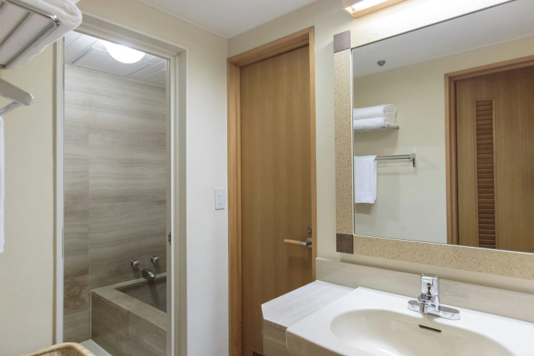 DoubleTree by Hilton Naha Shuri Castle photo 8