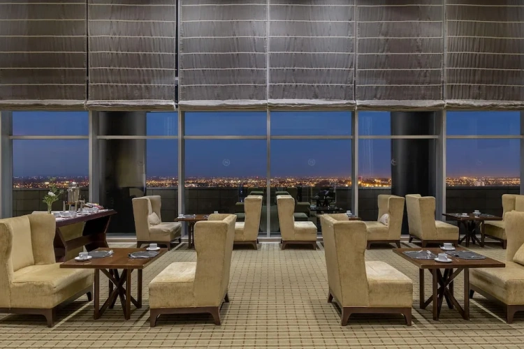 Twin Club Suite