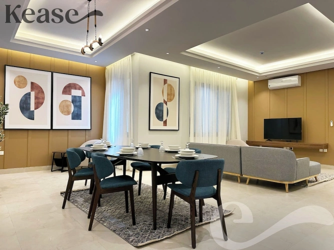 3 Bedrooms Apartment