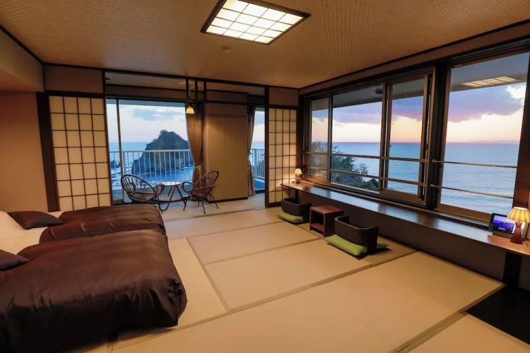 Standard Double room with ocean view