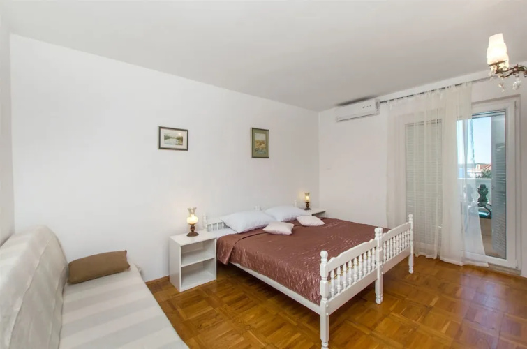 Apartments Ljiljana