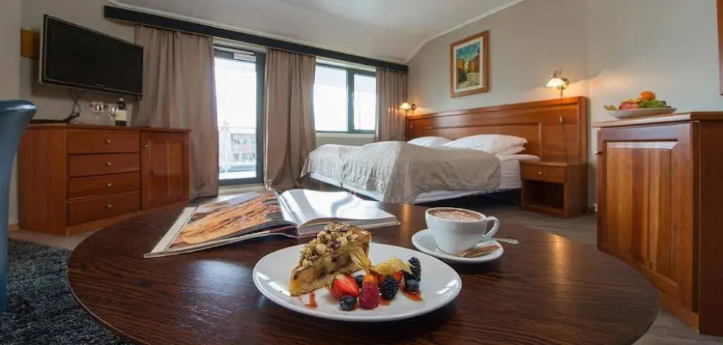 Tino's Hotel