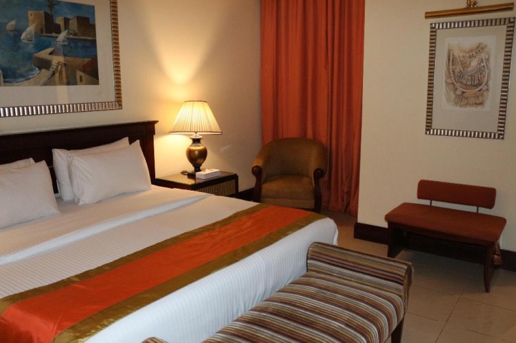 City Seasons Suites Dubai photo 11
