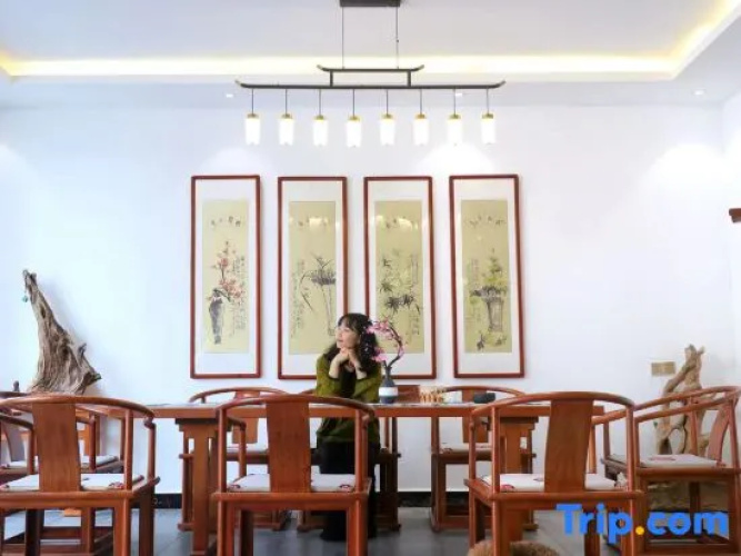 Heyuanyi Inn