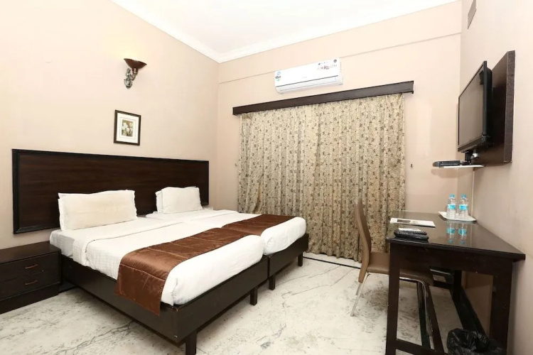 The Down Town Hotel