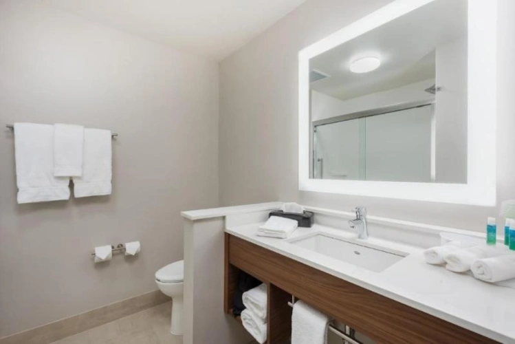 Quadruple Suite