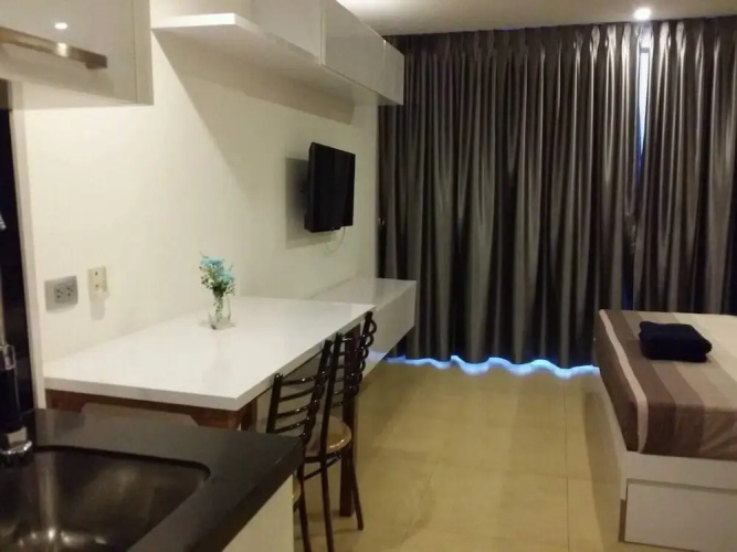 Centara Avenue Residence Building C