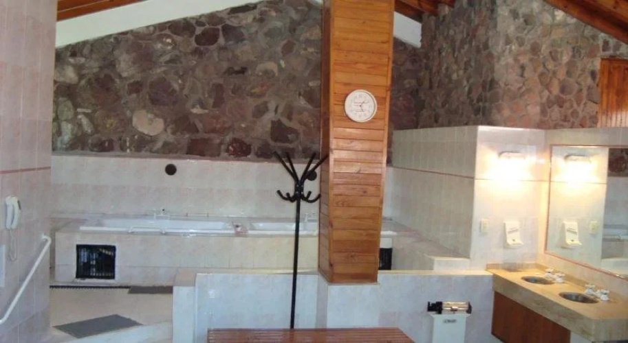 Hosteria Termas del Challao