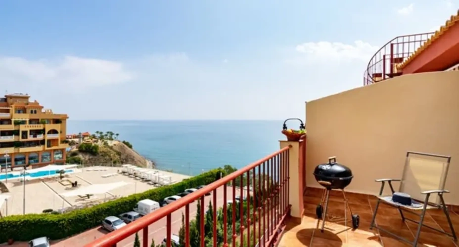 2 Bedrooms Family Apartment with pool view